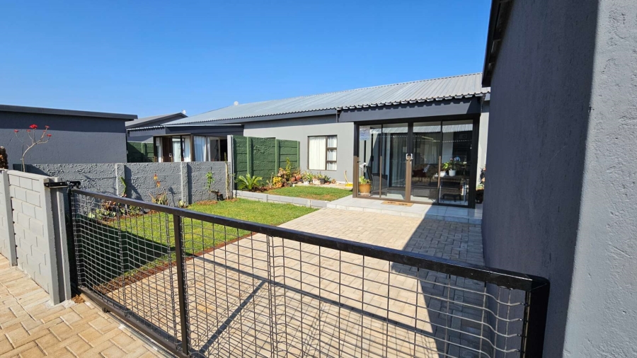 2 Bedroom Property for Sale in Melodie North West